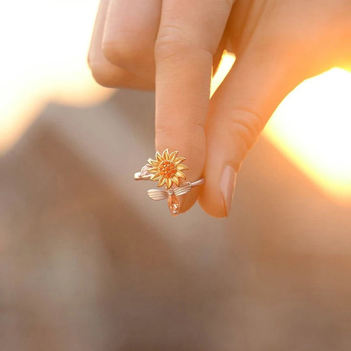 Adjustable sunflower ring